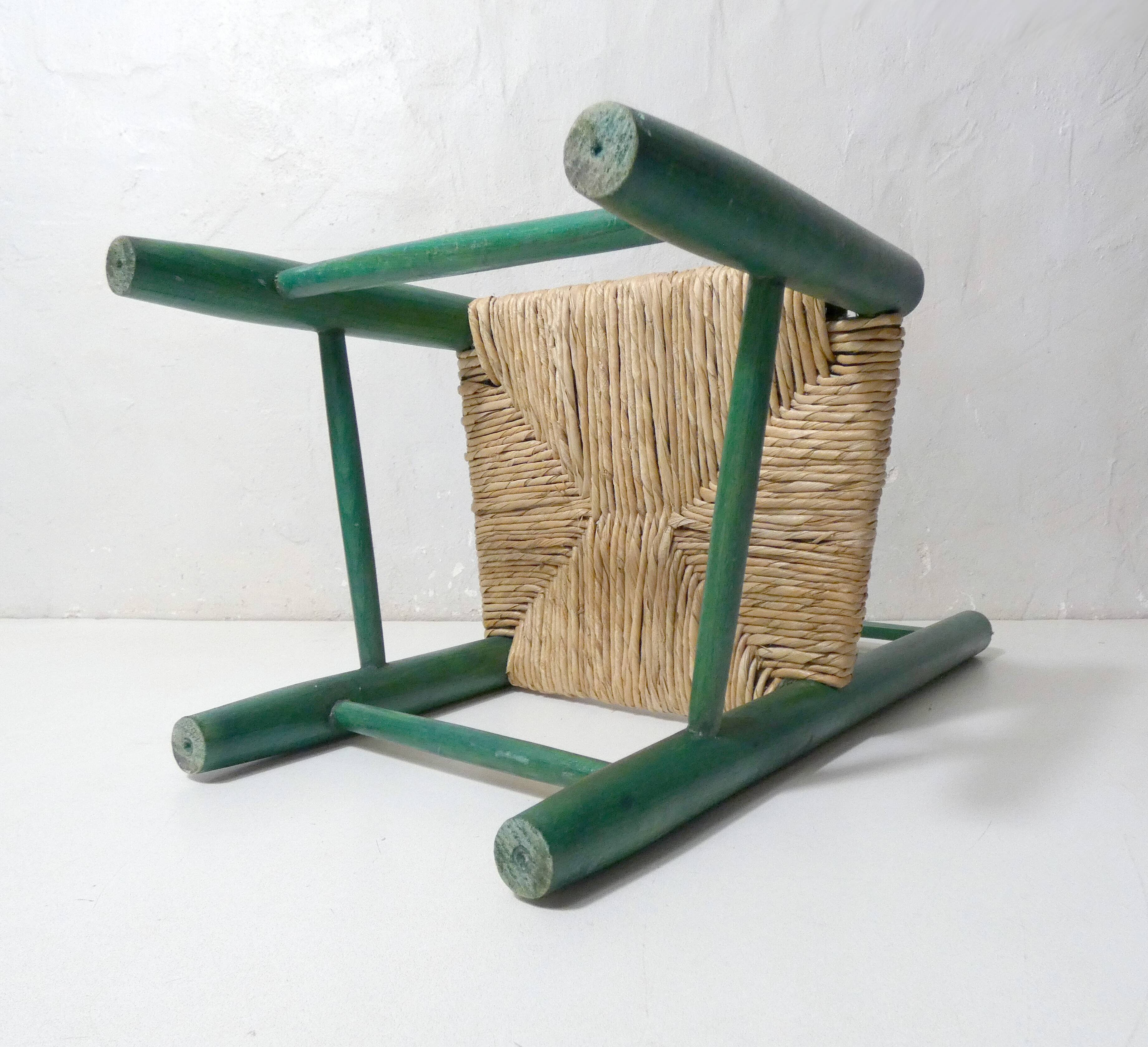 Ancienne chaise paillée en bois pour enfant Vintage