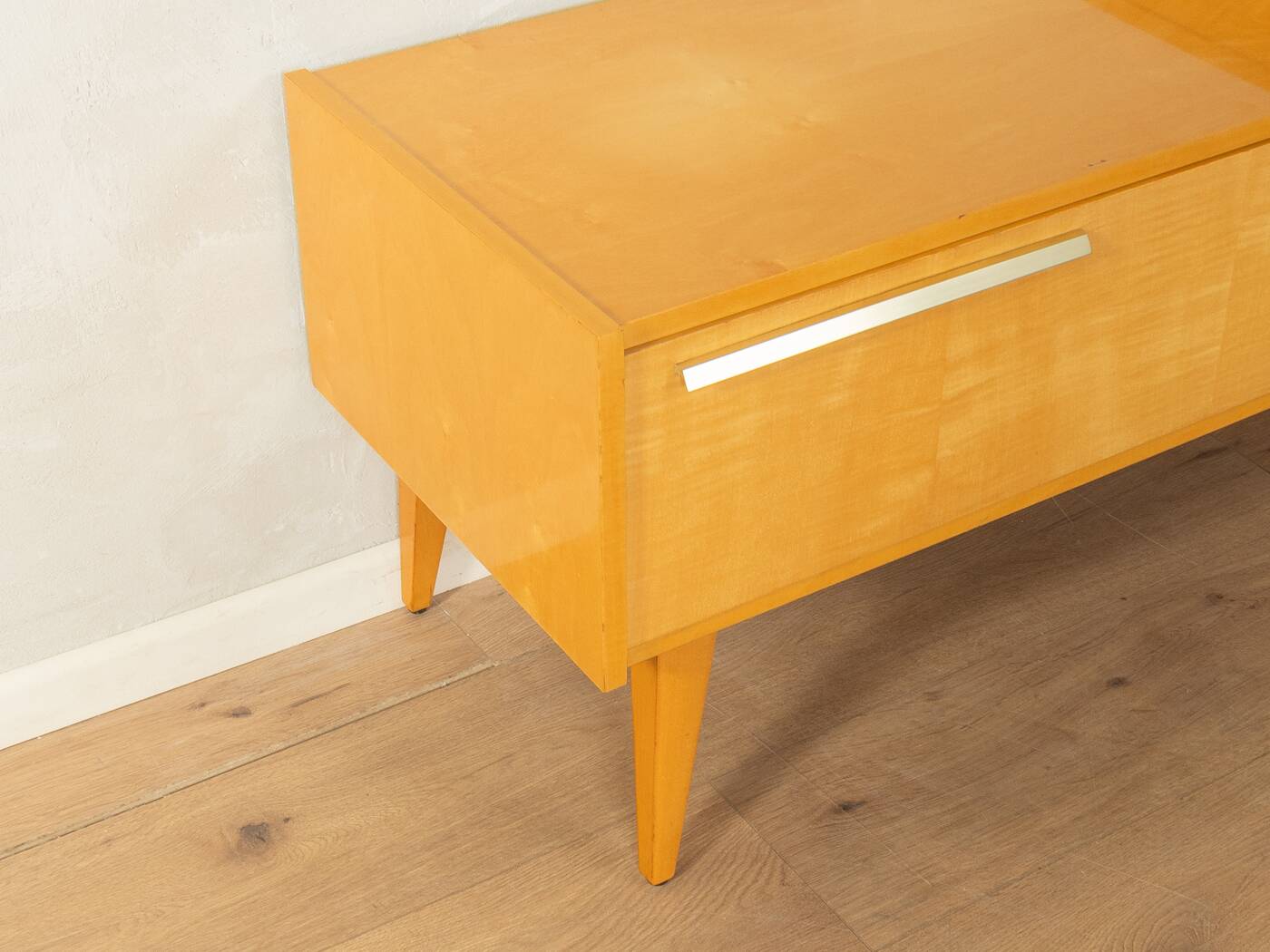 Commode élégante des années 1950, vintage