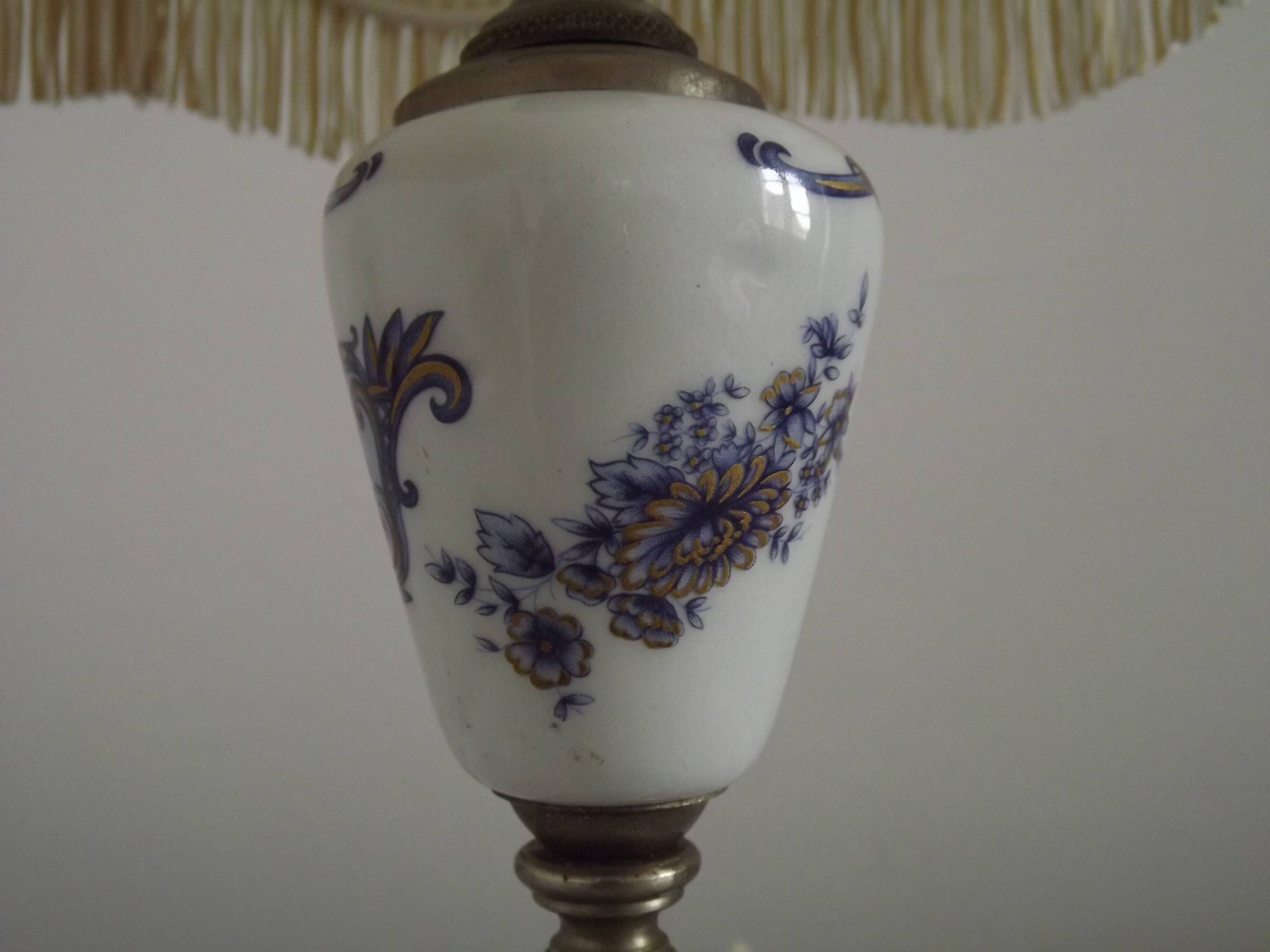 French Vintage Decorative Silver Metal and Porcelain Shaded Table Lamp