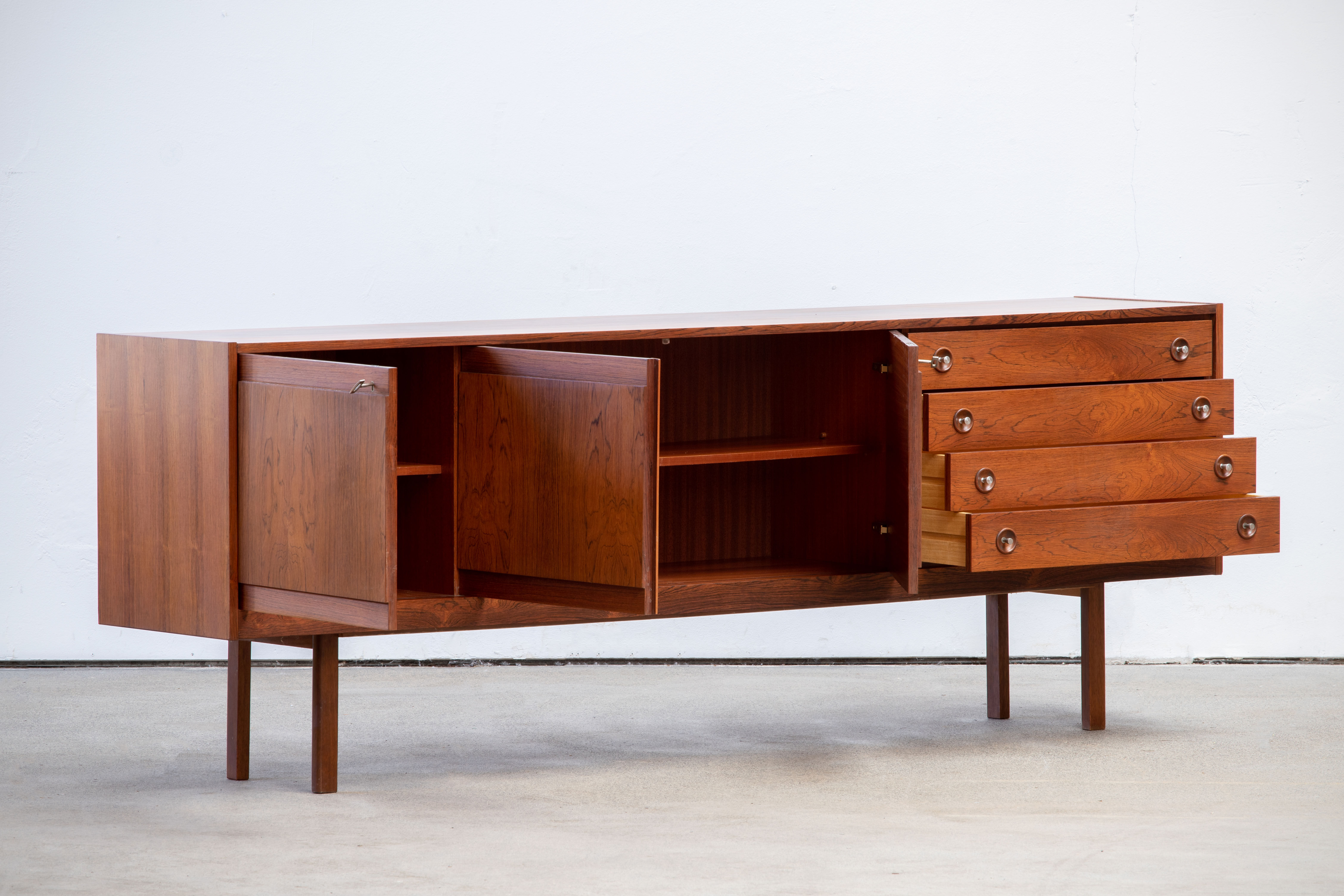 Enfilade scandinave vintage en palissandre 1960