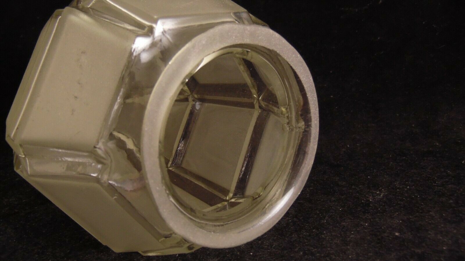 Skyscrapper art deco frosted glass ceiling