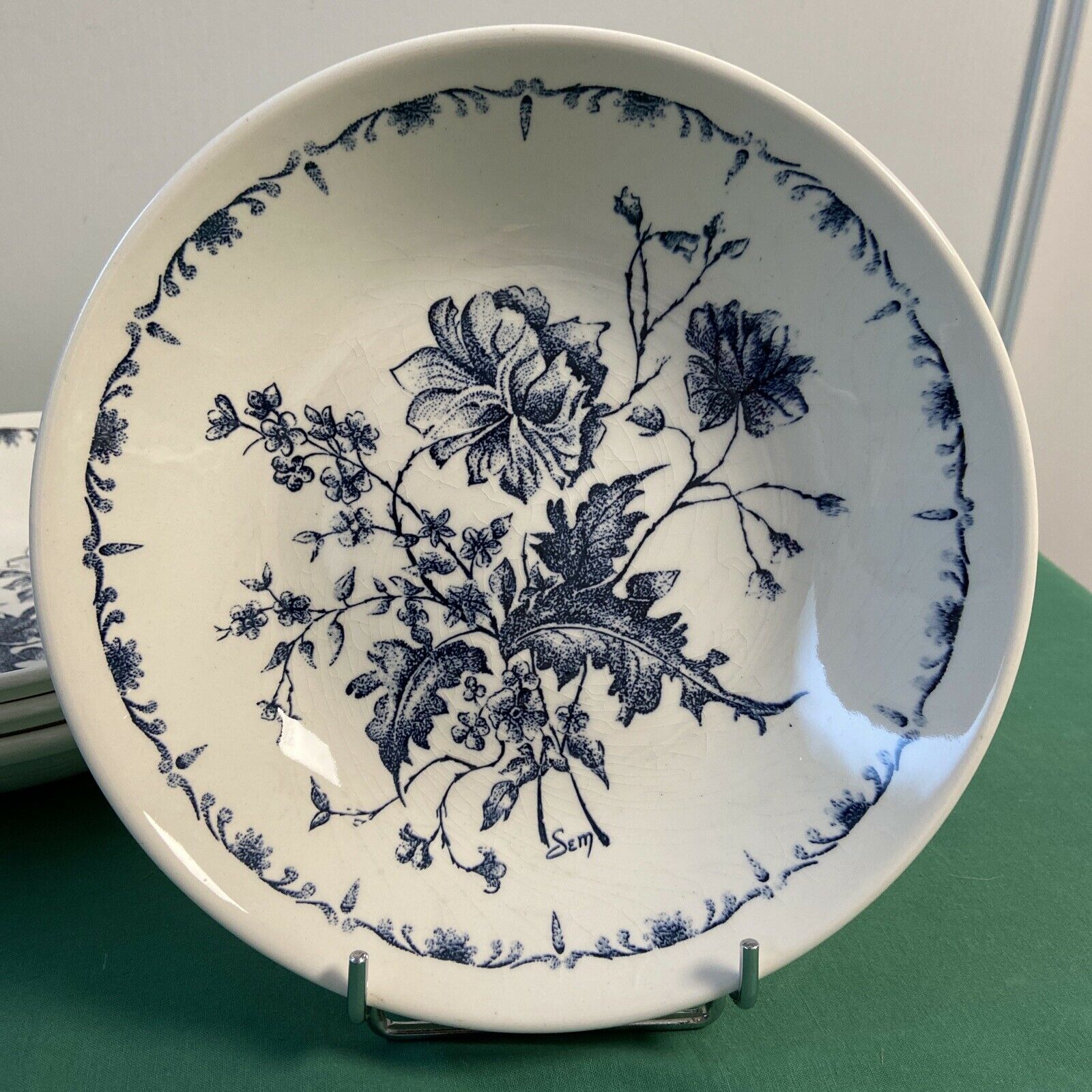 Set of 4 hollow plates Gien France vintage blue floral decorations signed