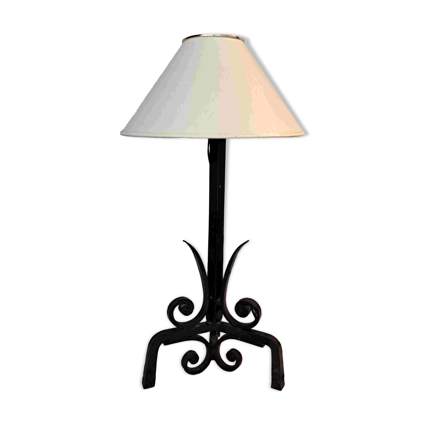 Brutalist tripod wrought iron lamp base 1950/1960.