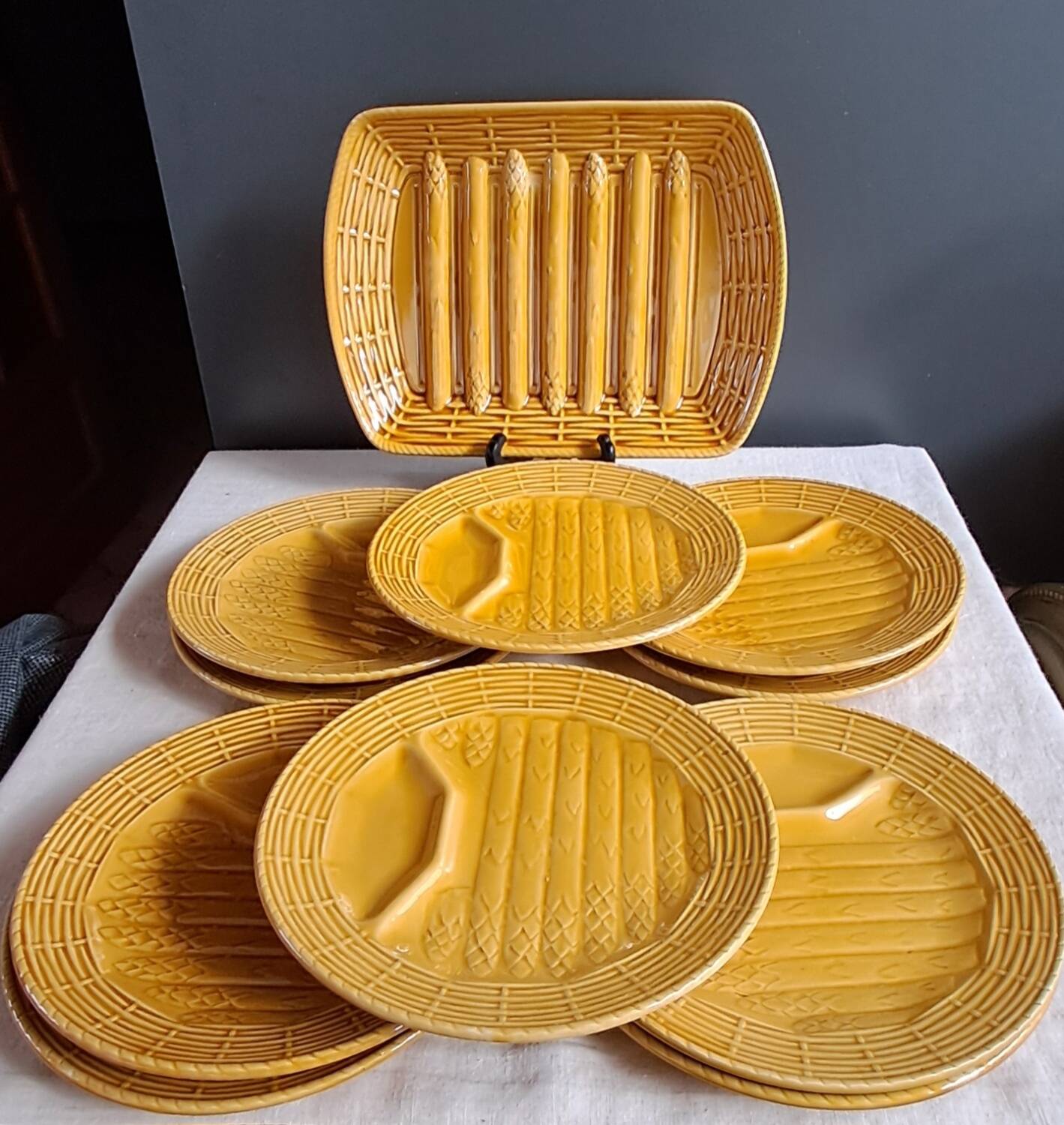 Asparagus serving set