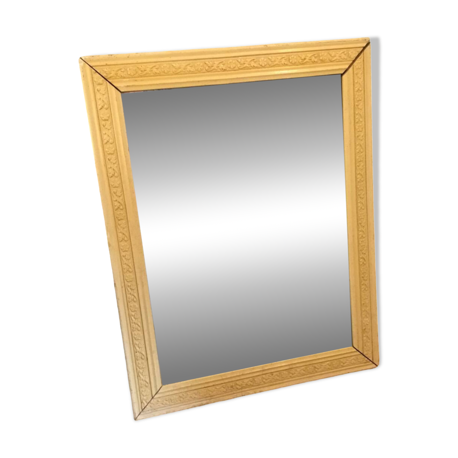 White wooden mirror