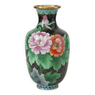Chinese cloisonné vase, chrysanthemum motif