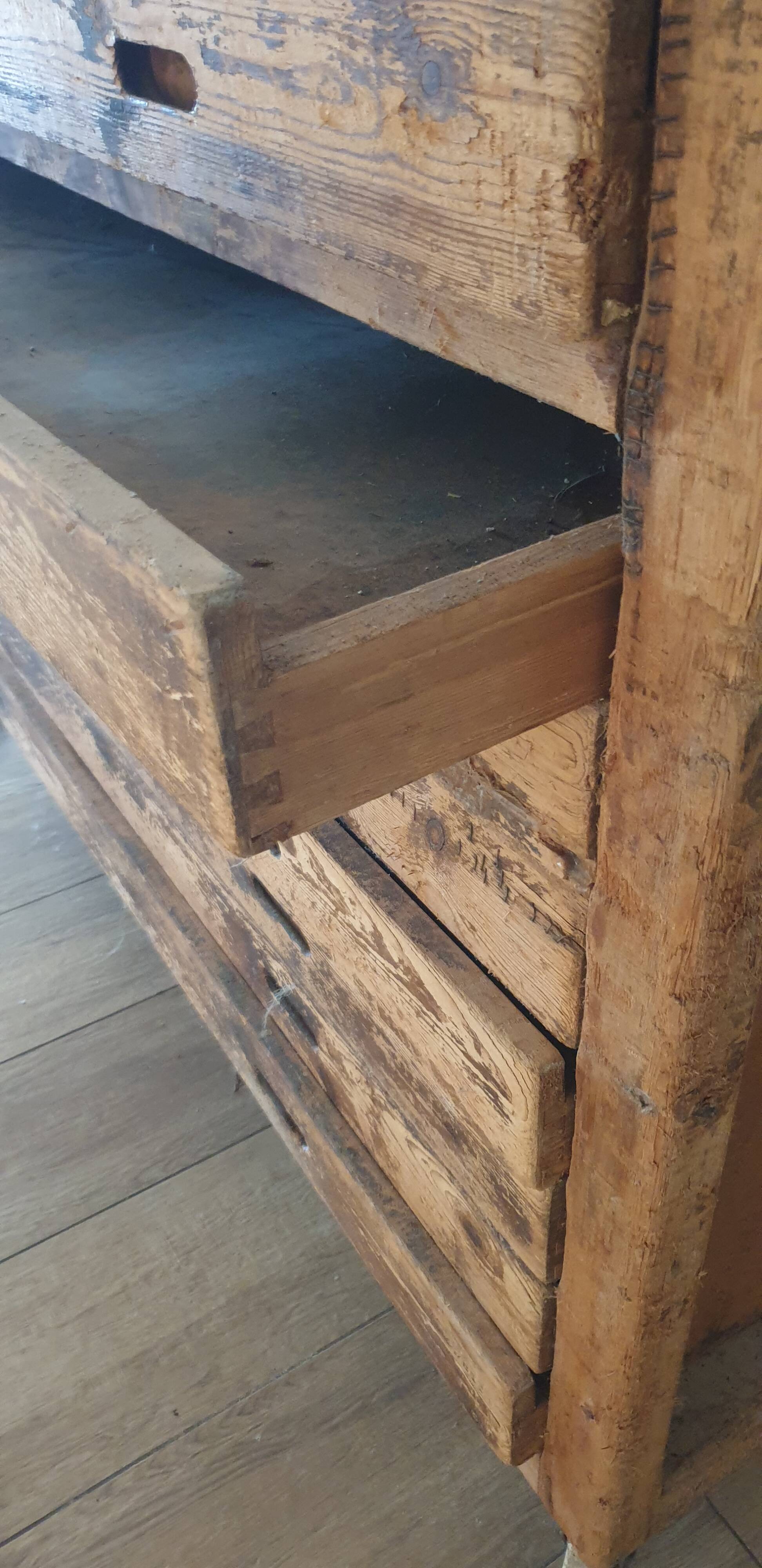 Meuble de métier en bois naturel