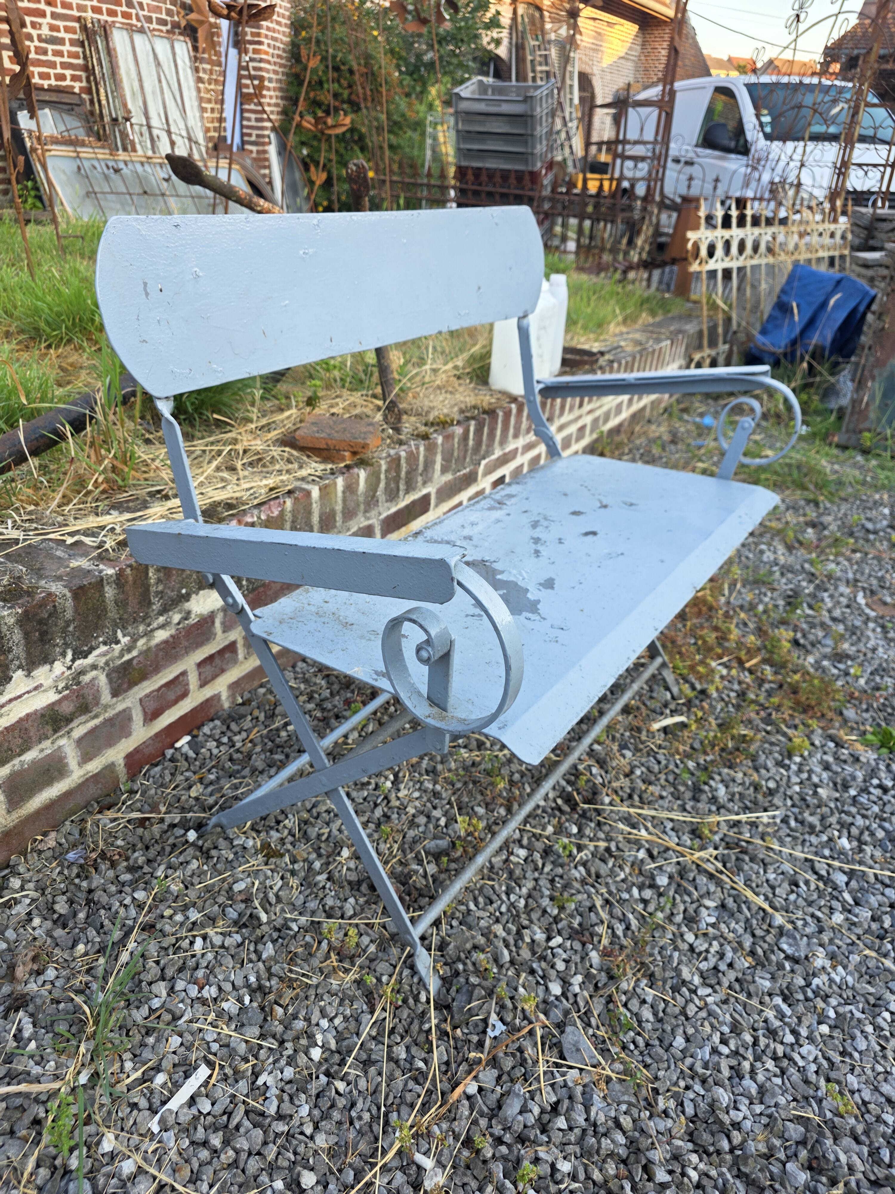 Banc de jardin ancien en fer forgé massif