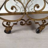 Golden rolling bar service