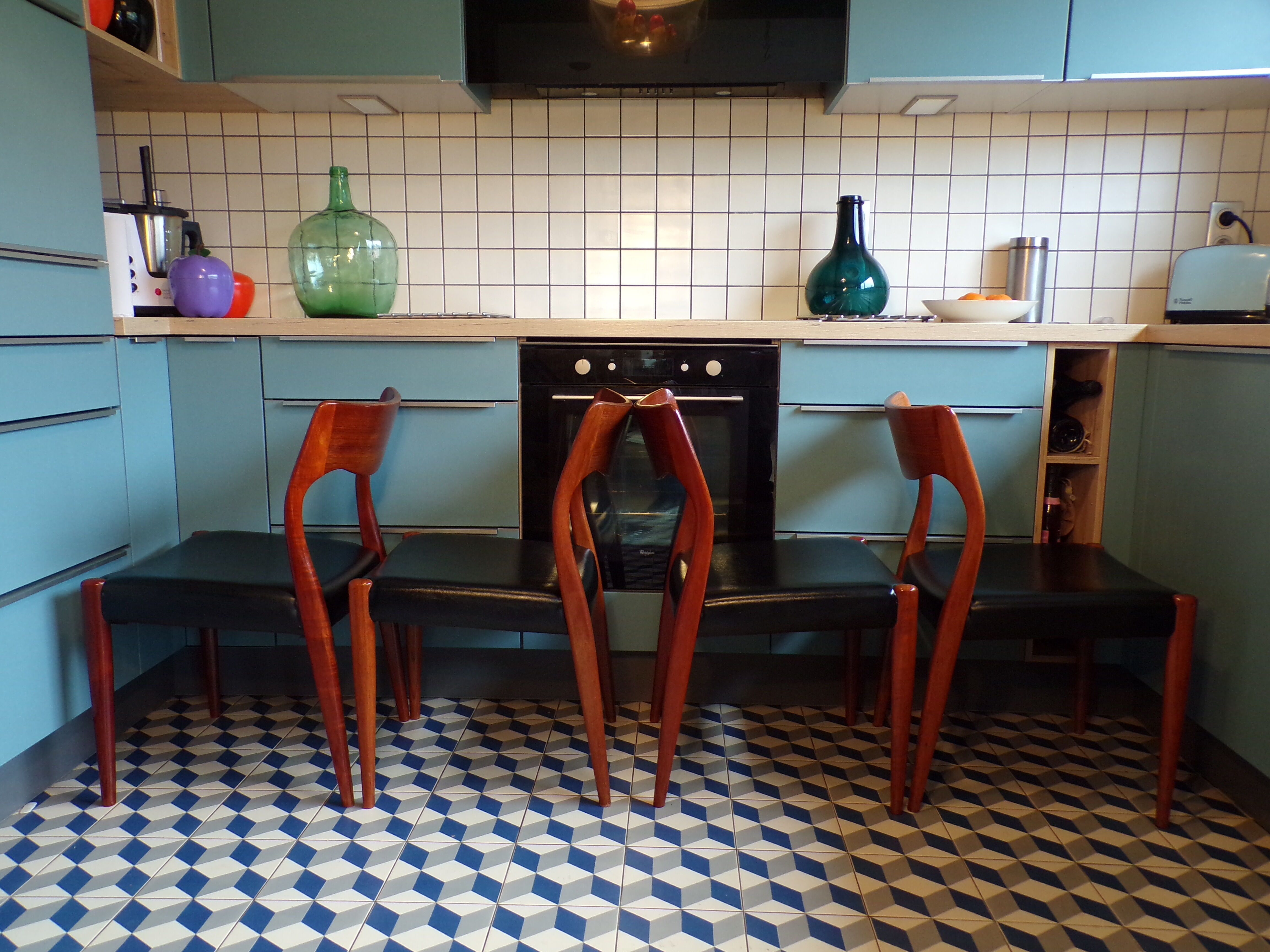 SUITE 4 chairs Niels O Moller in teak