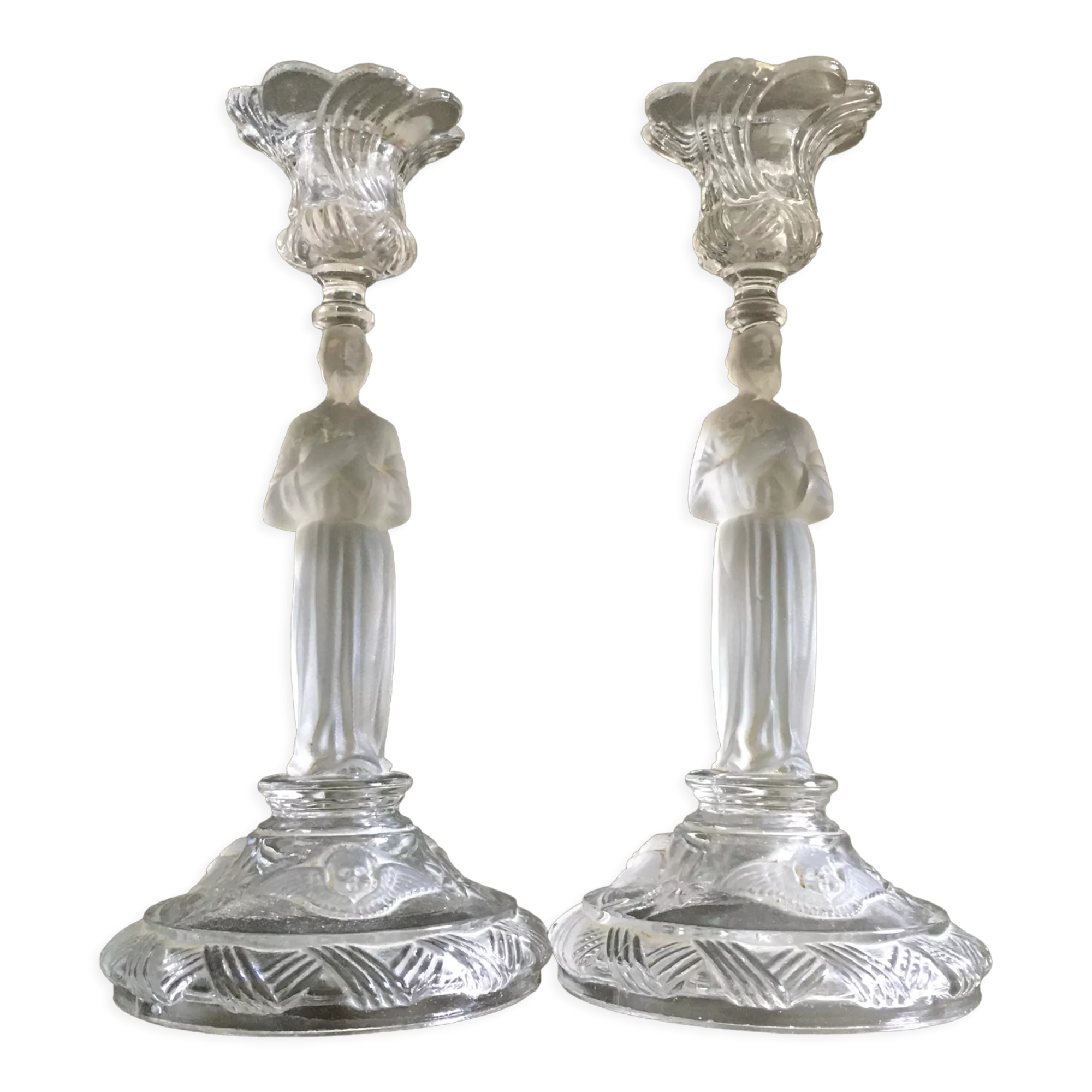 Paire de bougeoirs personnages en verre