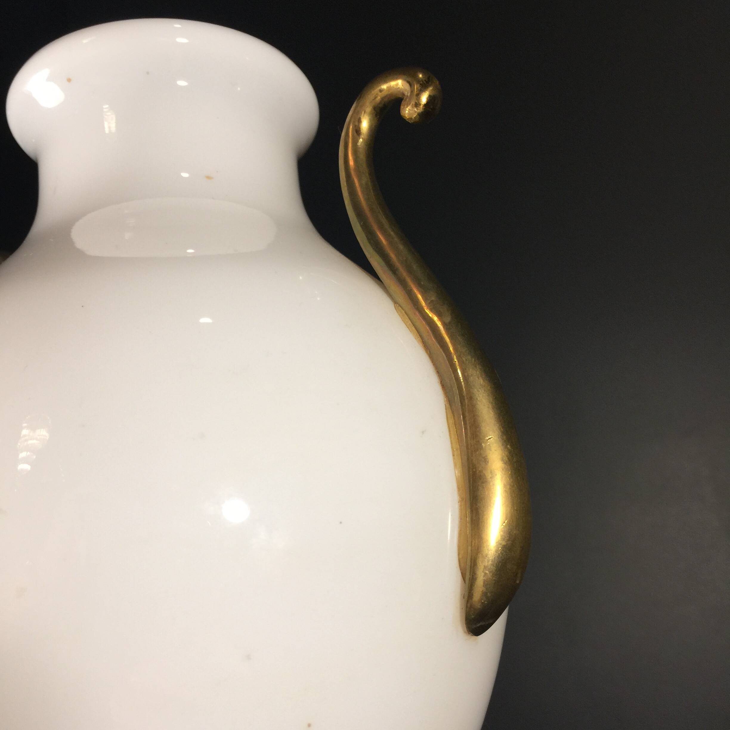 Venini Primavera in Murano, white opaline glass with gilded handles, bronze base.