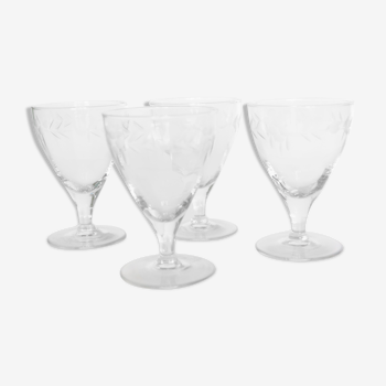 Set of 4 chiselled glass foot glasses, 1930