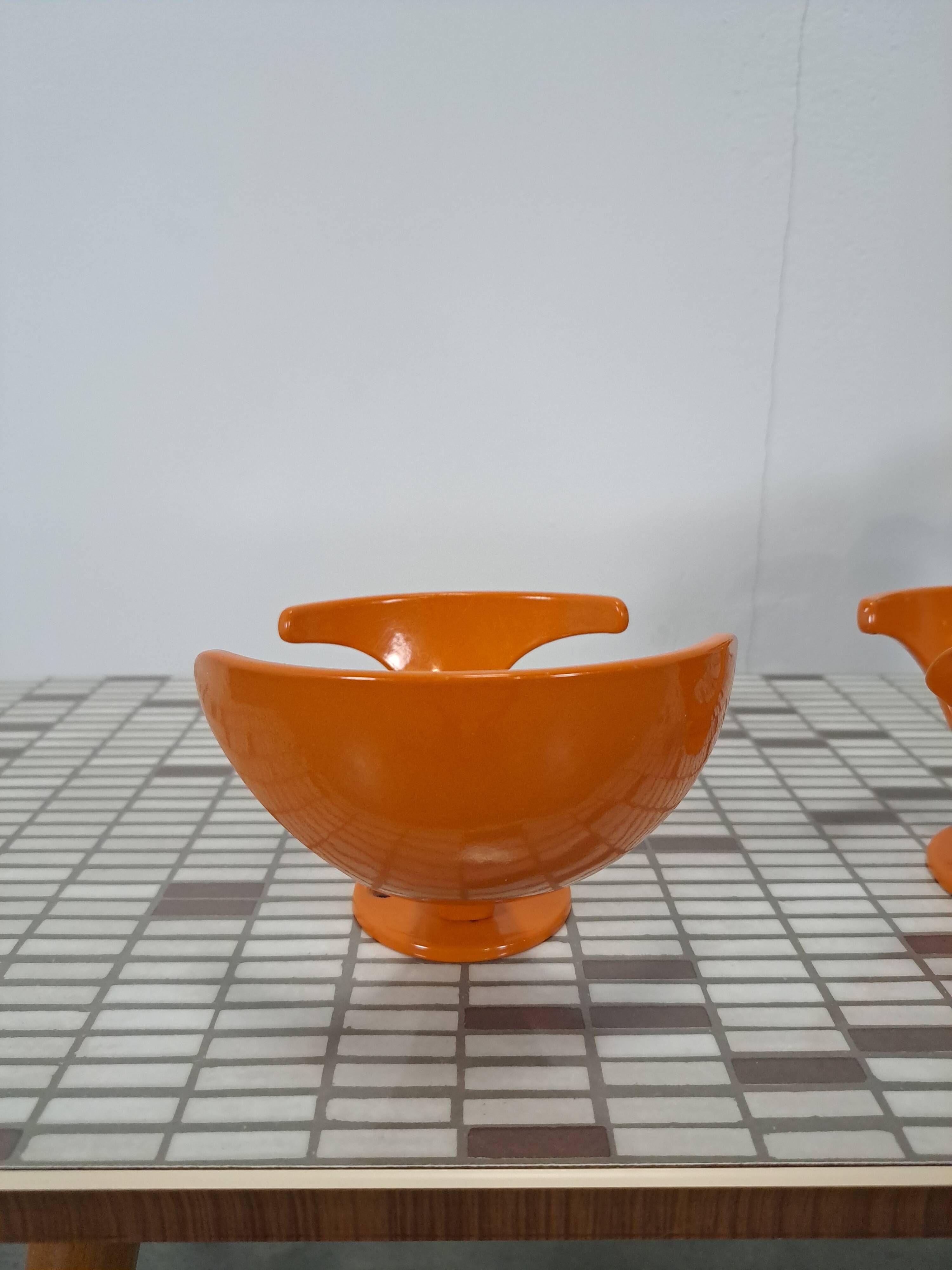 Set 2 x space age oranje haken, wandhaak, kapstok
