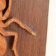 Plaque décorative en bois avec motif d'insecte