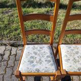 Set of 6 wooden chairs with floral fabric