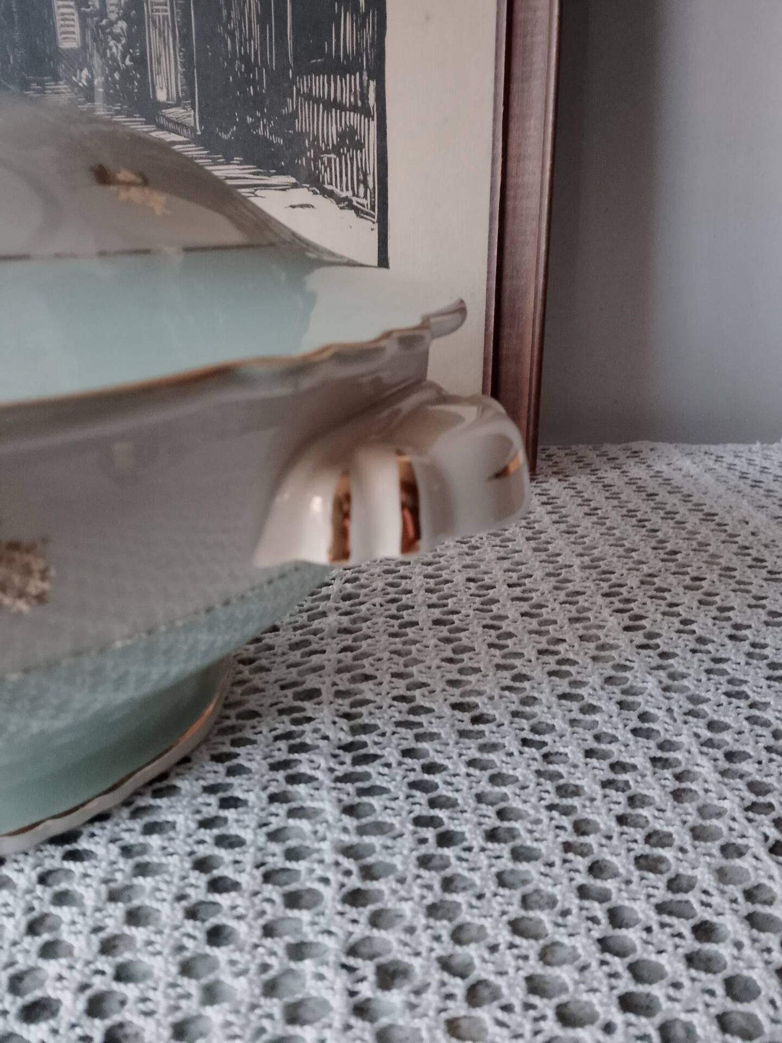 Soup tureen