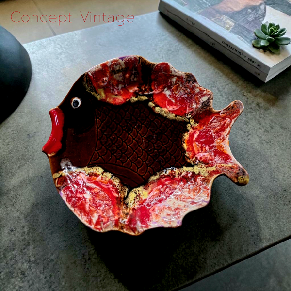 Plat poisson en céramique de Vallauris décor Monaco - Circa 1960