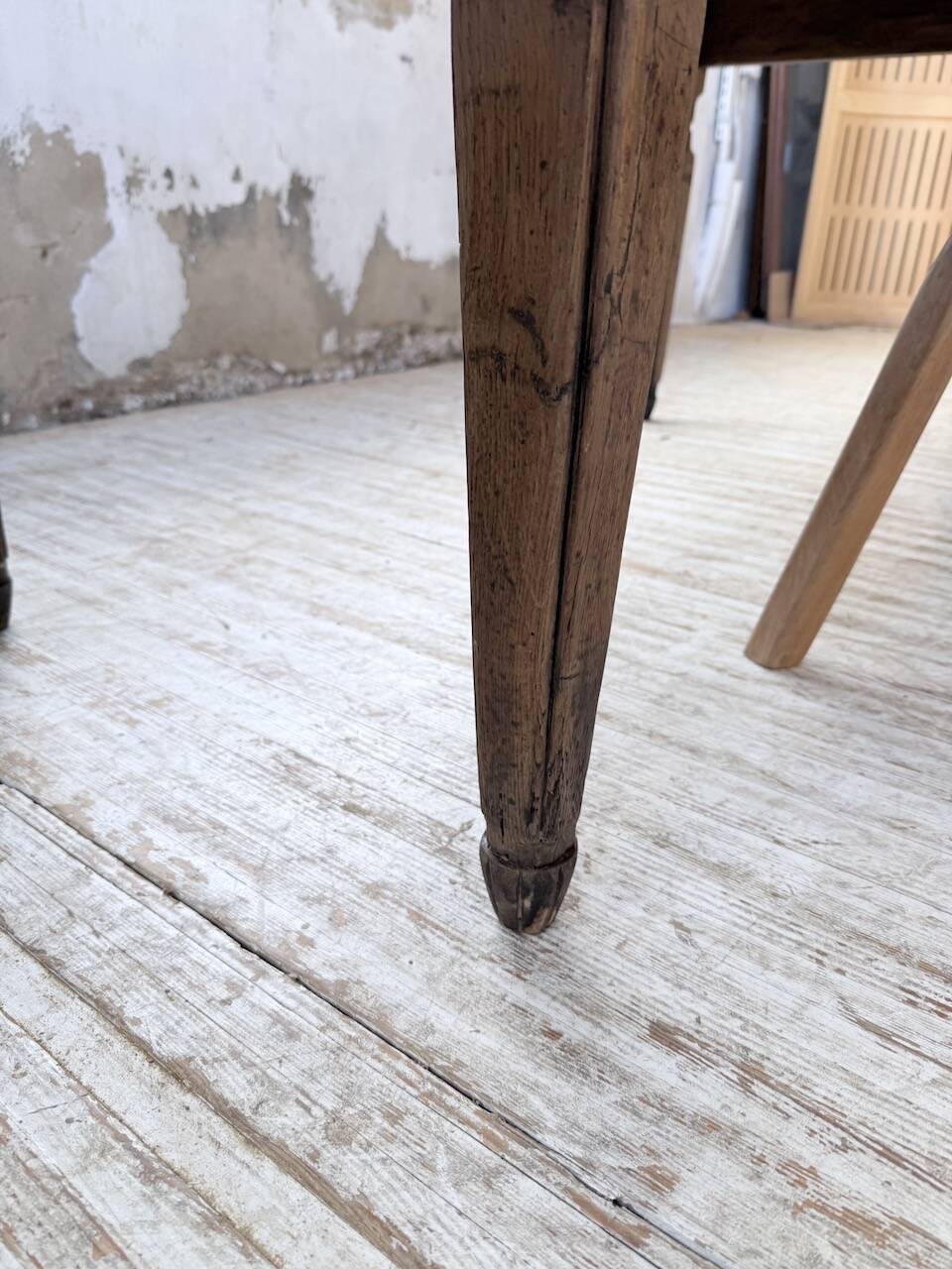 Solid oak farmhouse table with integrated extensions 1950