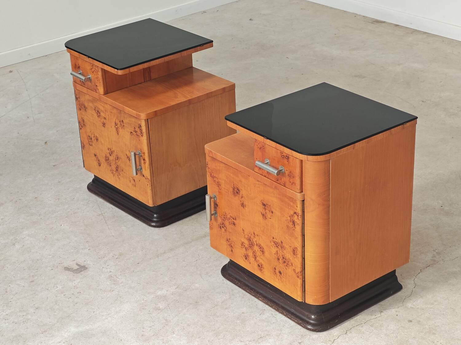 Jindrich Halabala dressing table and bedside tables for Up Zavody 1950