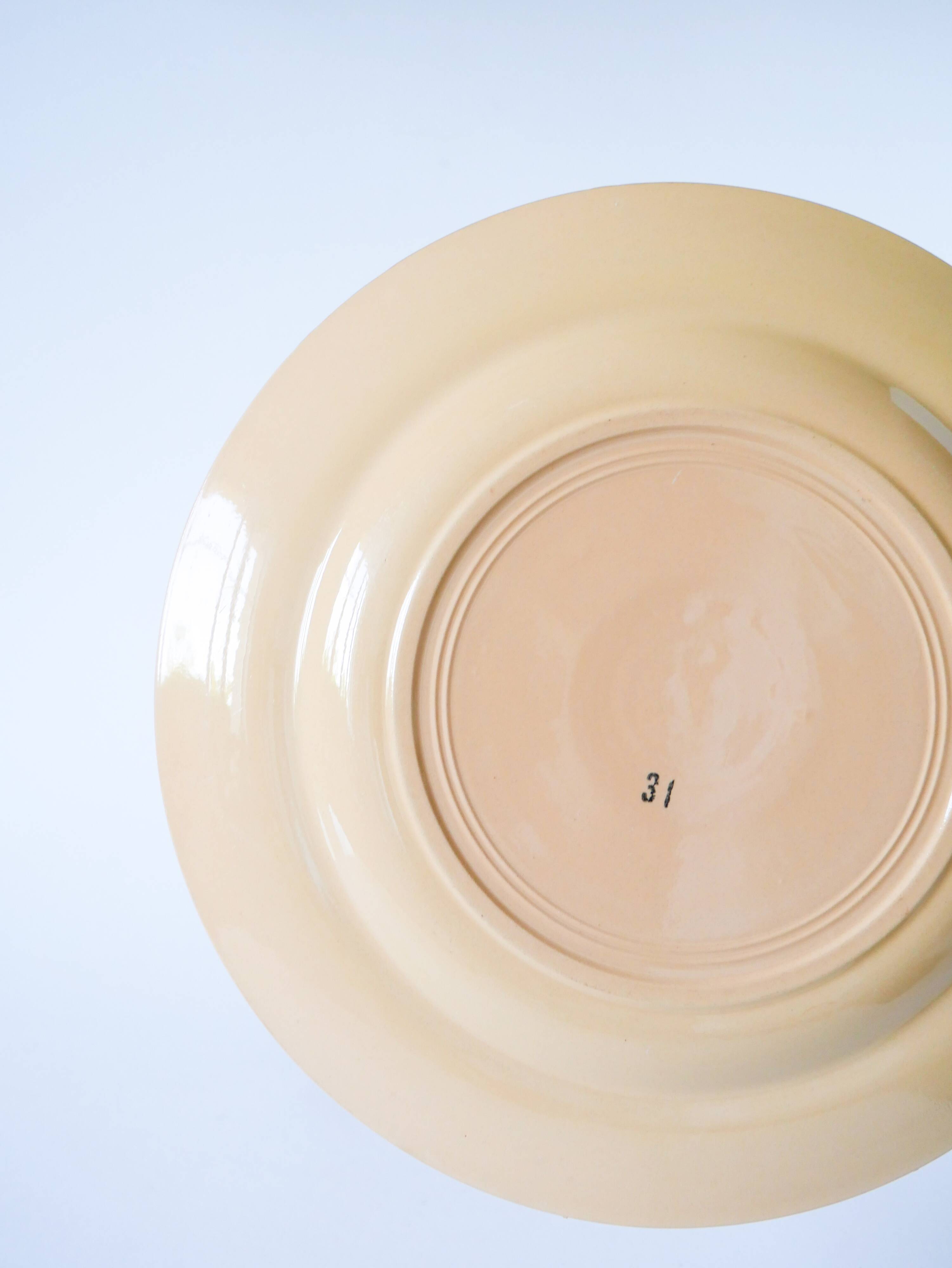 grand plat rond en Terre de Fer, XIXème