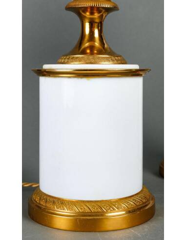 Paire de lampes en opaline de forme Médicis, début du XXème siècle
