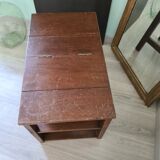 Library stepladder convertible into coffee table