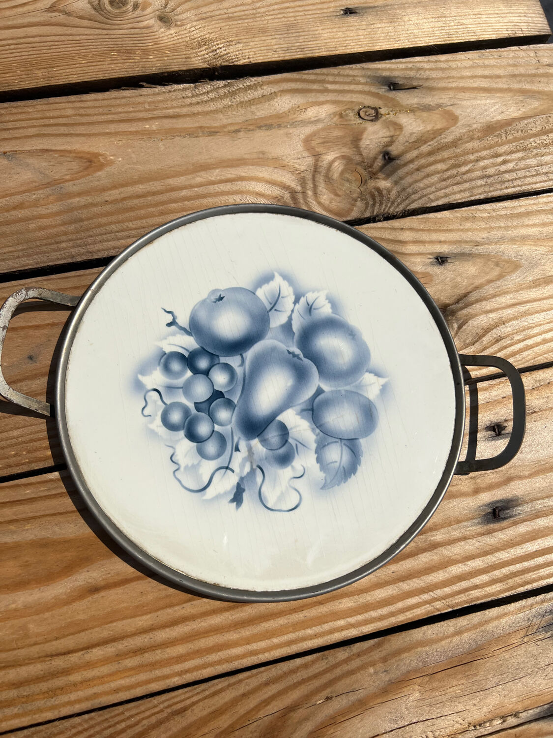 Art Nouveau cake tray/plate. Iron handles/rings