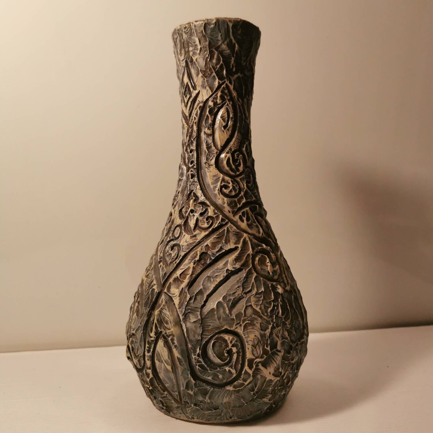 Ciboure Basque sandstone vase arroka (in Basque, the rock) from the 60s