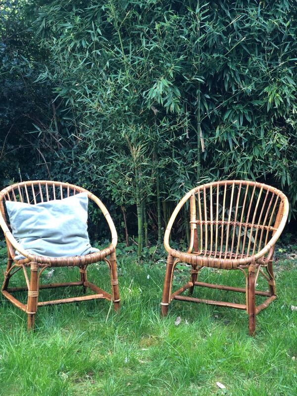 Paire de fauteuils coquille en rotin 1960