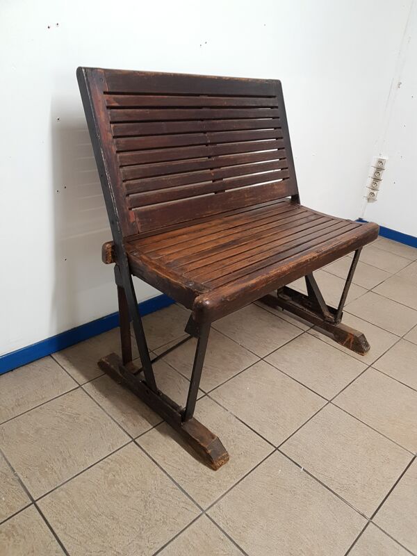 Banc de métro parisien
