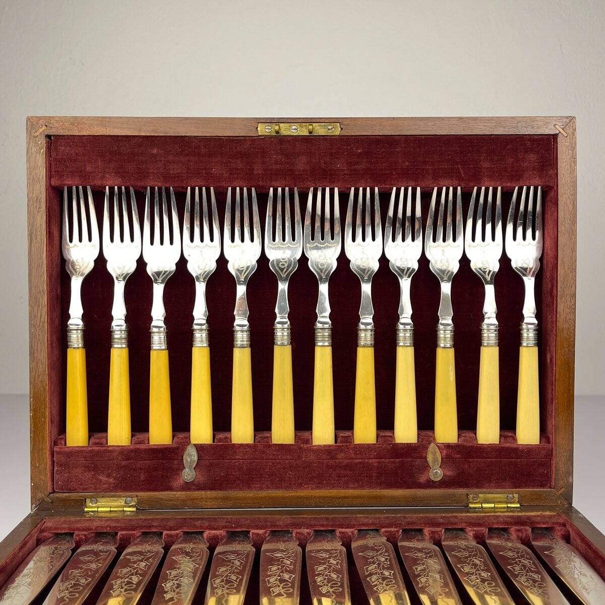 Antique Silver-Plated Fish Knives and Forks for 12 People from Sheffield, England, 1910s, Set of 24