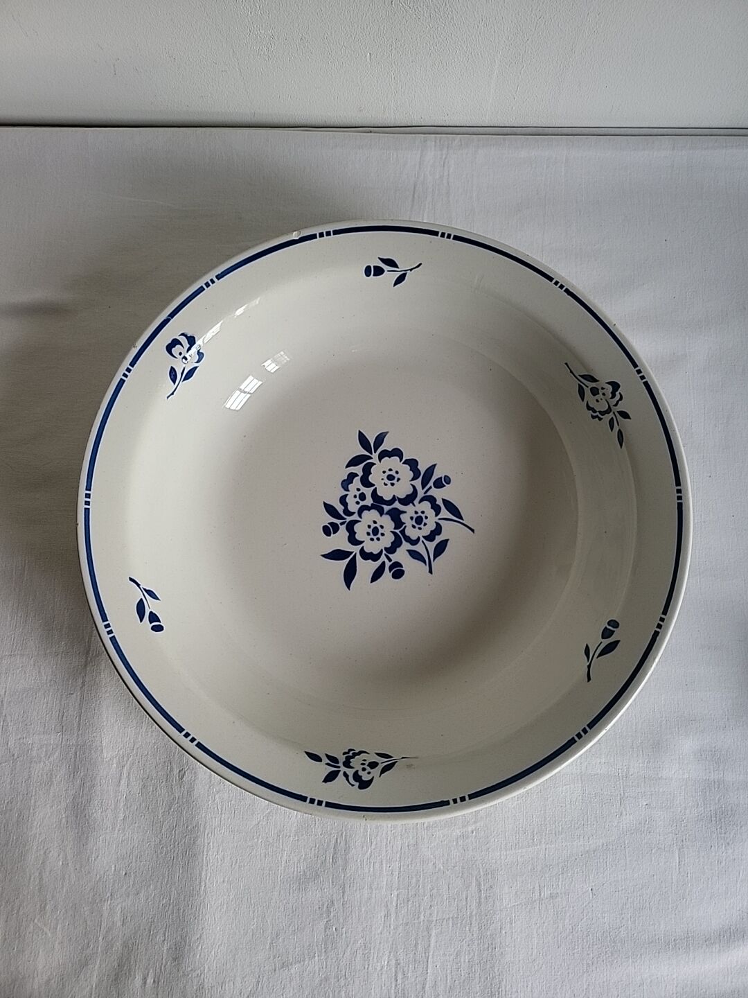 Large round hollow dish in earthenware Moulin des Loups & Hamage