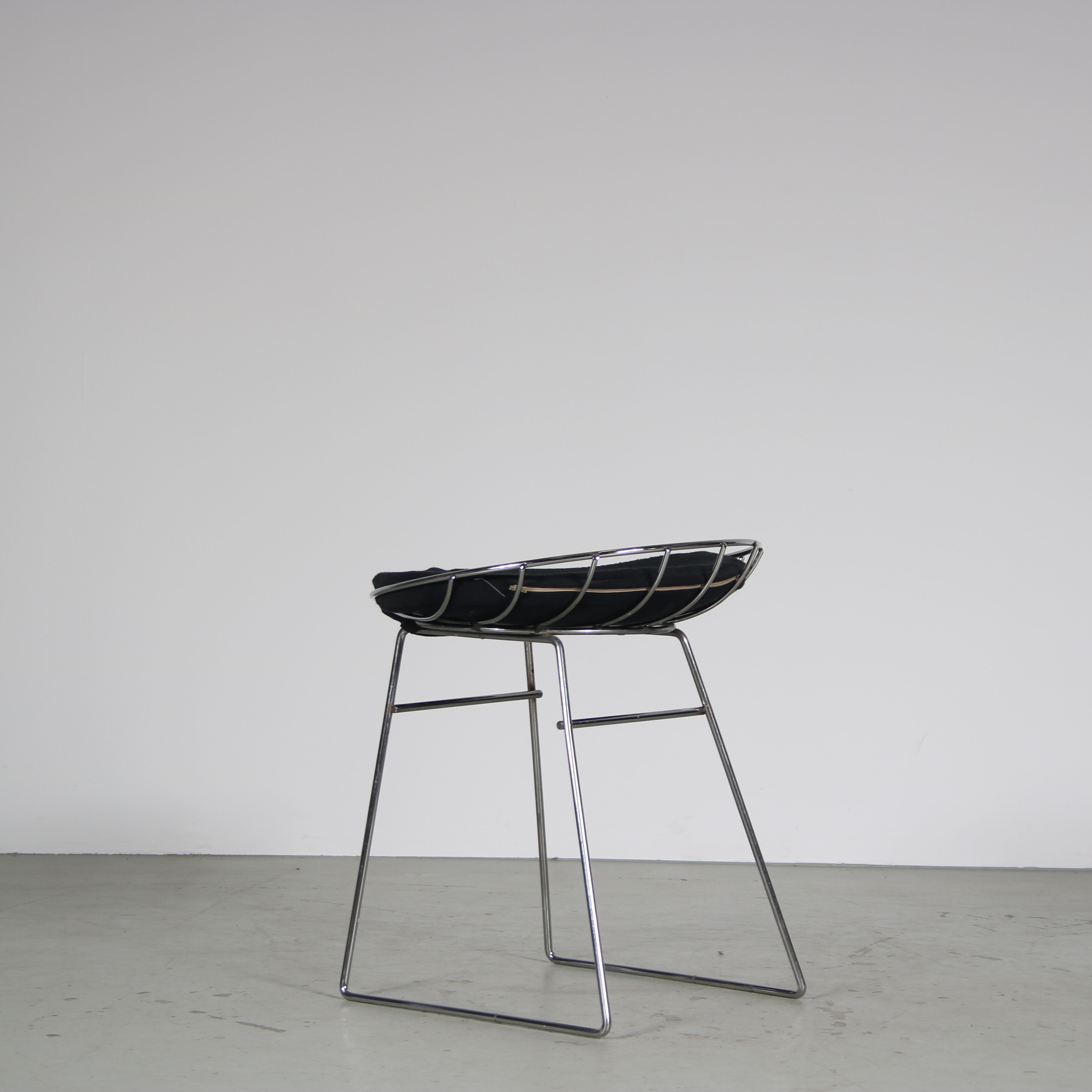 1960s Wire metal stools by Tomado from the Netherlands