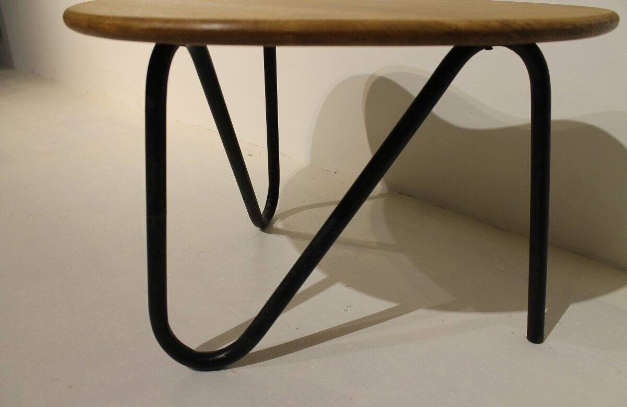 Table basse "Prefacto" Pierre Guariche, éditée par Airborne