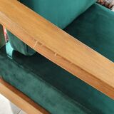 Fauteuil style scandinave en velours vert forêt