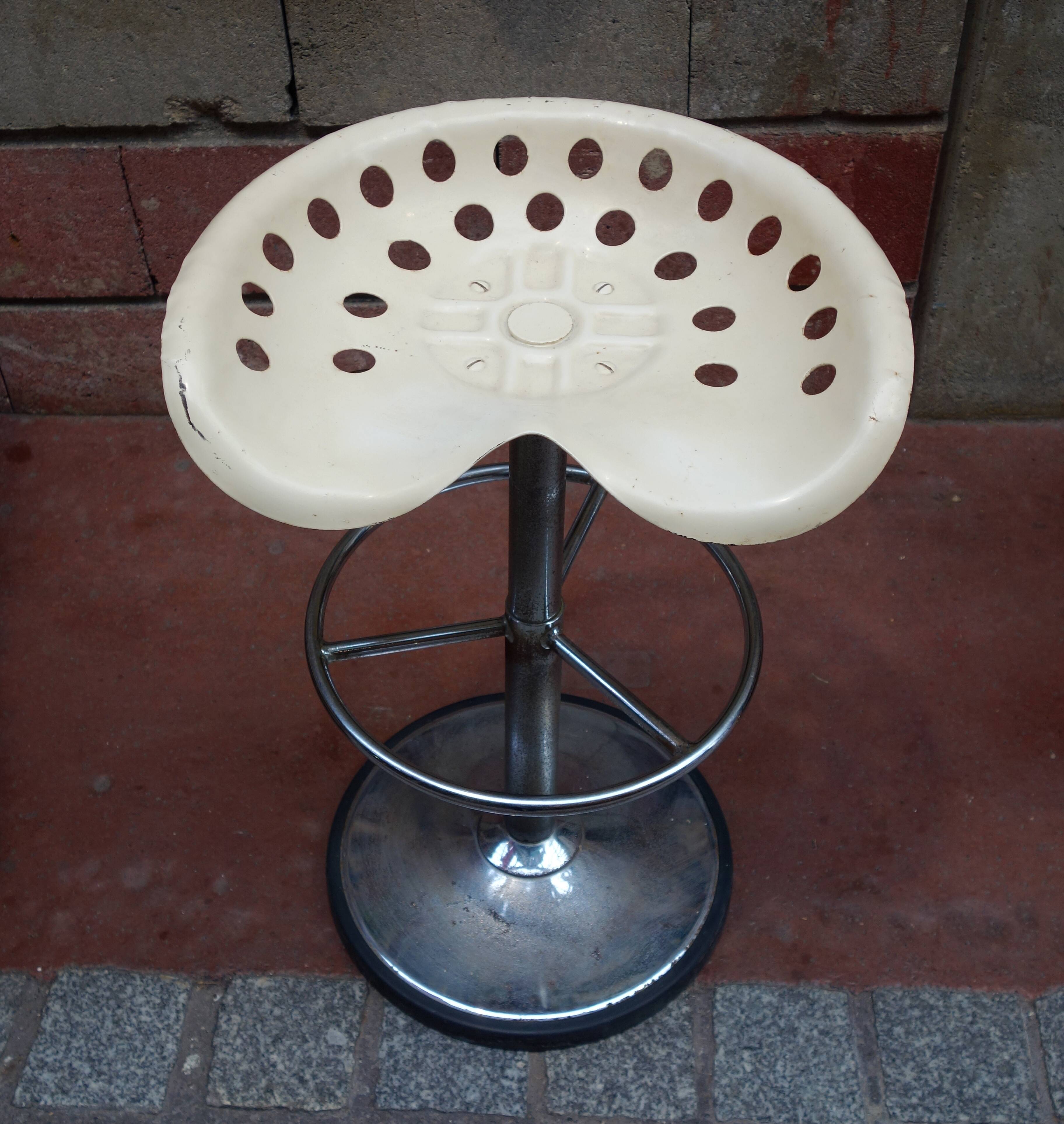 Bar tabouret called "Tracteur" by Etienne Fermigier