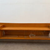 Shallow low vintage enfilade