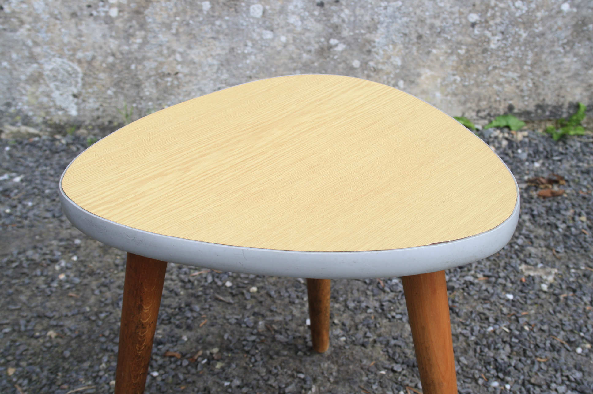 Porte-plantes, table tripode vintage