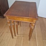 Nesting coffee tables