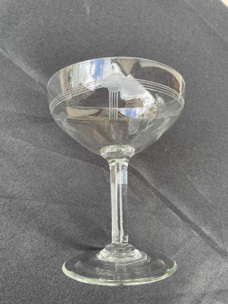 6 engraved crystal champagne glasses – Art Deco