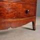 Commode ancienne en acajou 4 tiroirs Italie XIXe siècle