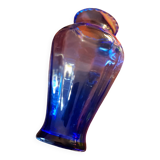 Vase en verre bleu