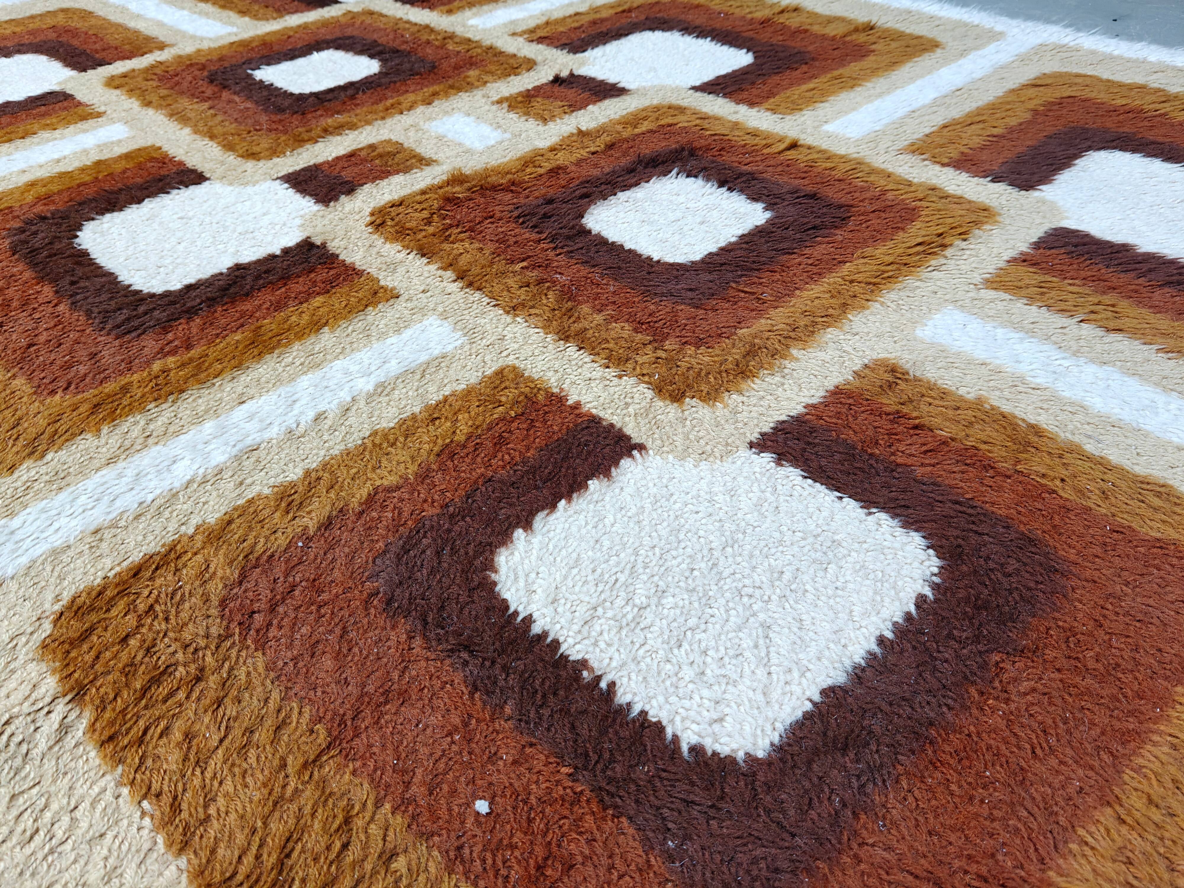 Vintage modernist rug, made in Belgium, 1970s