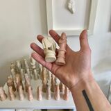 32 stone chess pieces