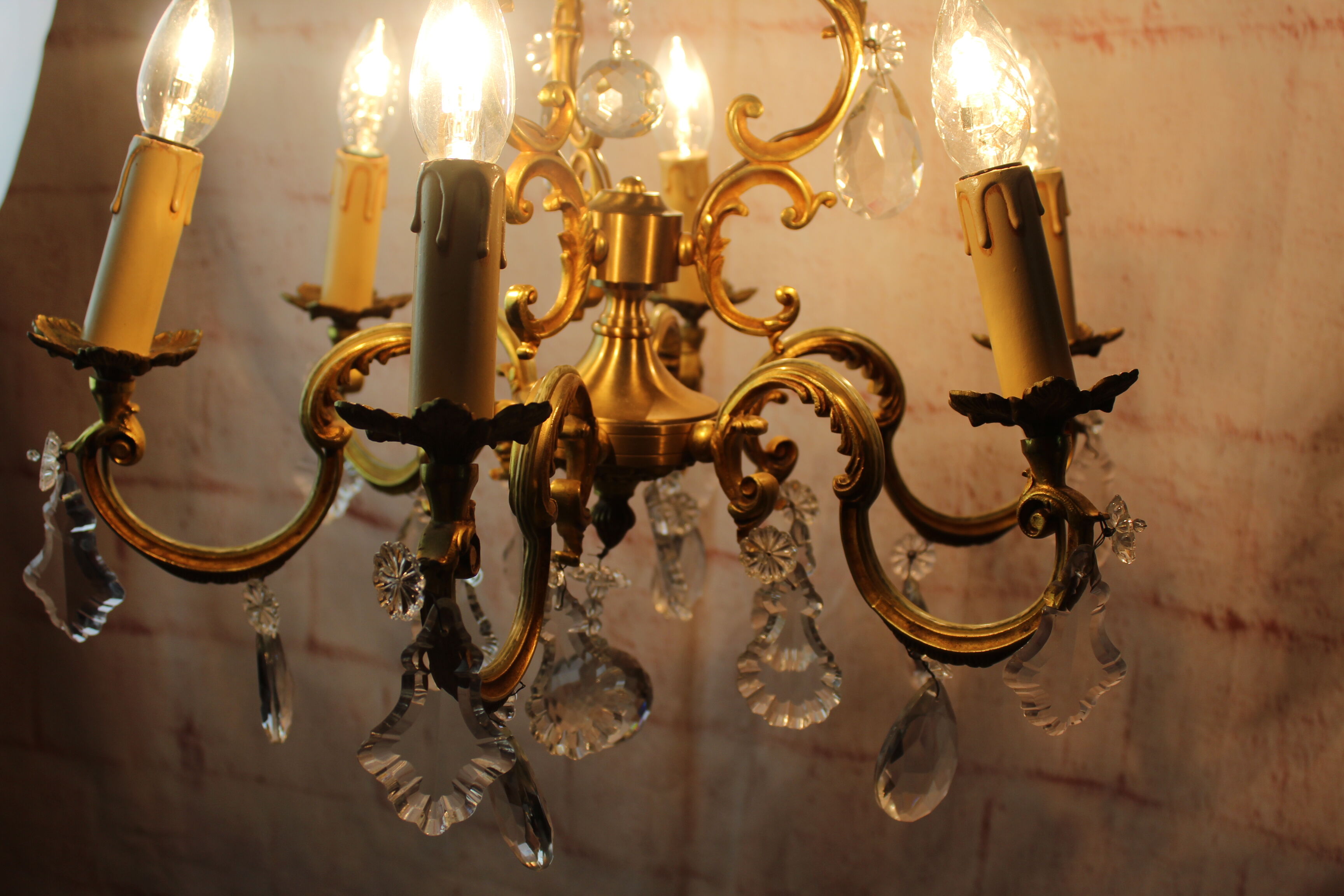 Bronze lusre and crystal grapevines