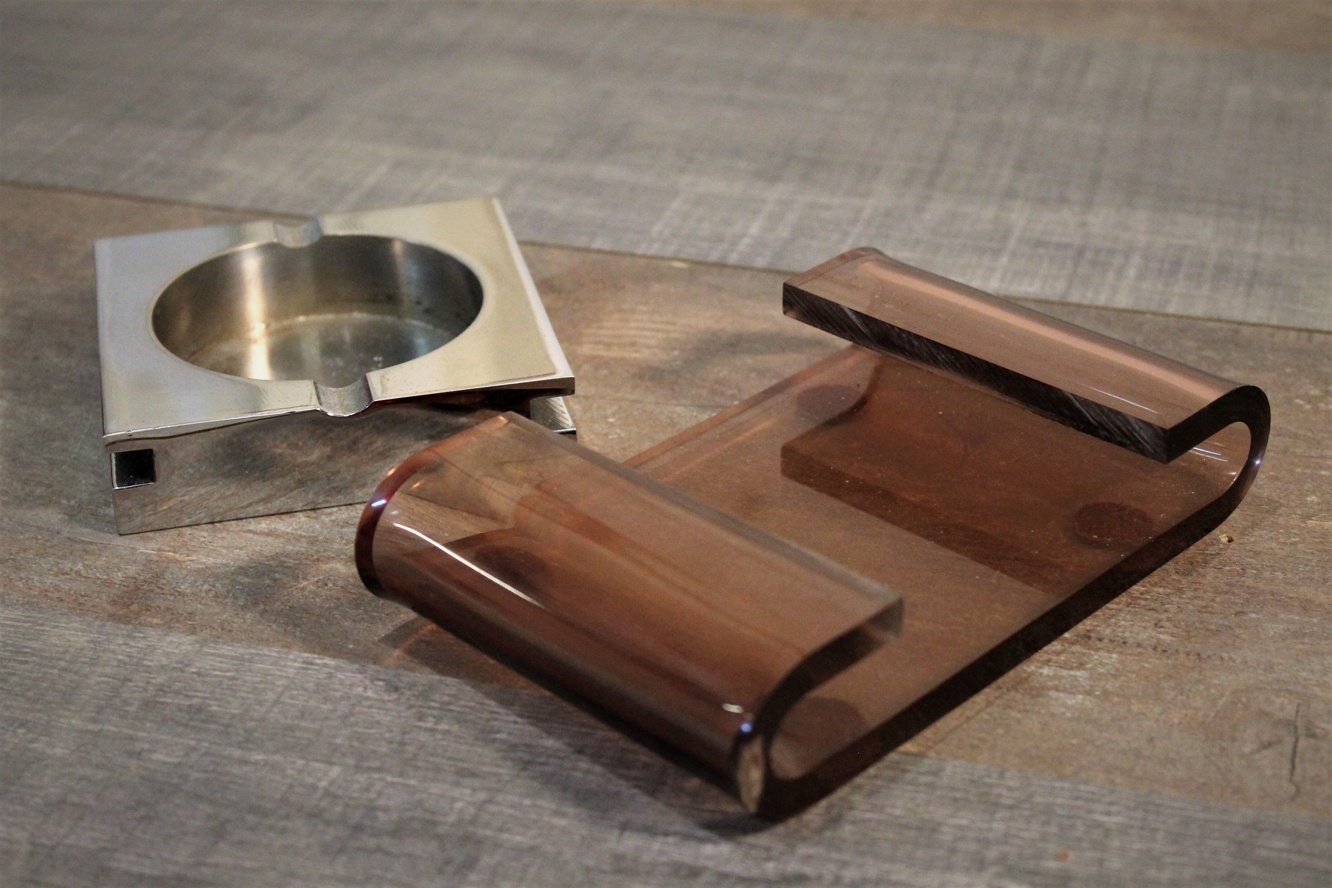 Ashtray plexiglas & steel design 1970