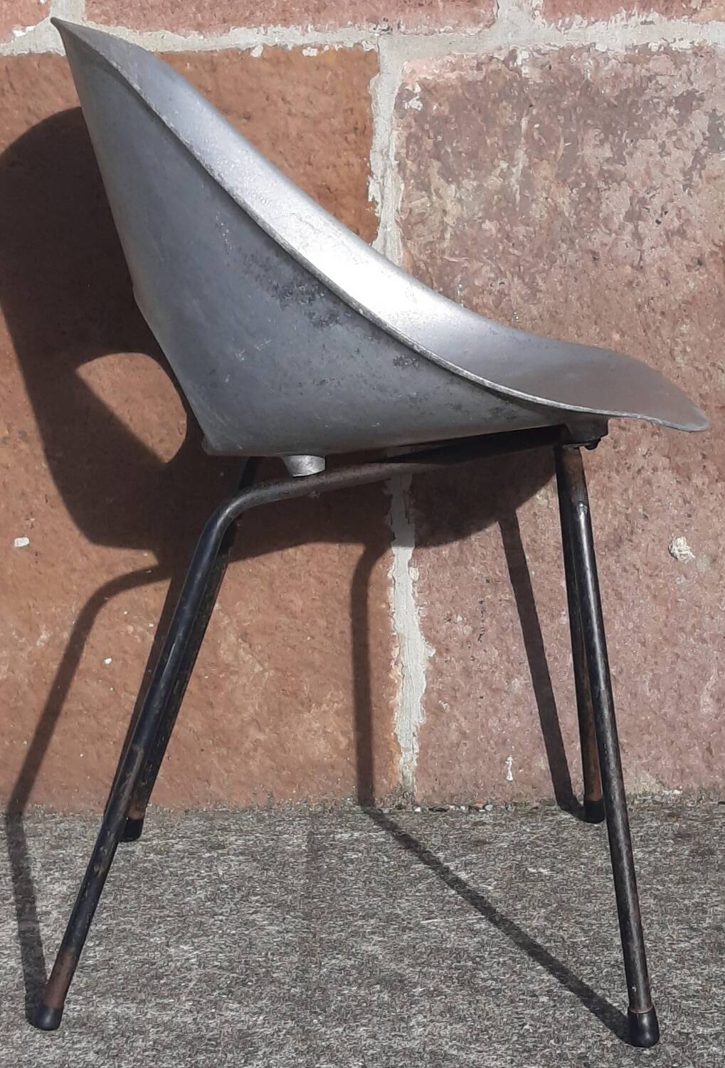 Chaise tulipe Pierre Guariche. (Edition Steiner, années 50)