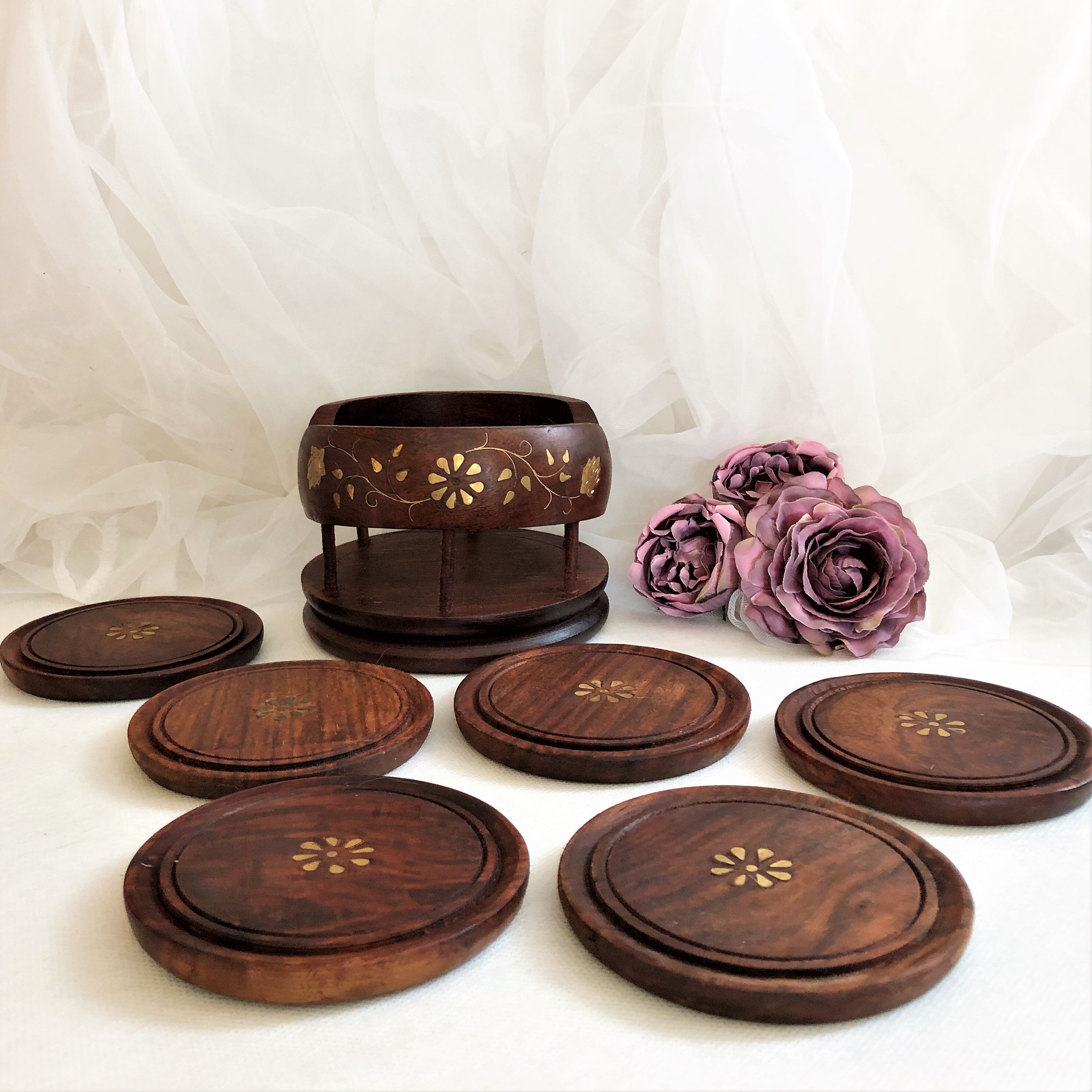 Set of 6 coasters with wooden and brass holder