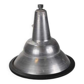 Industrial pendant light